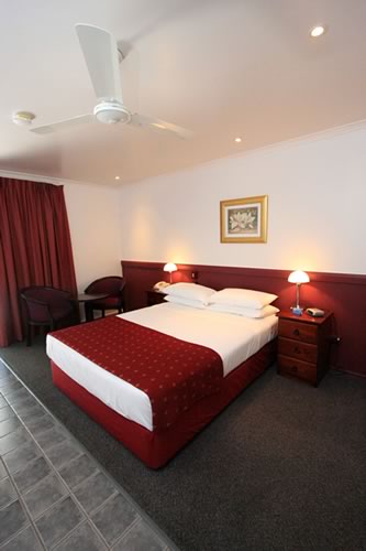 Xenia Central Studio Accommodation - Tourism Cairns 3