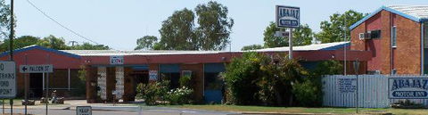 Abajaz Motor Inn - Tourism Cairns 0