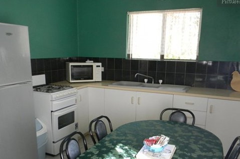 Murray Gardens Country Cottages And Motel - Tourism Cairns 2