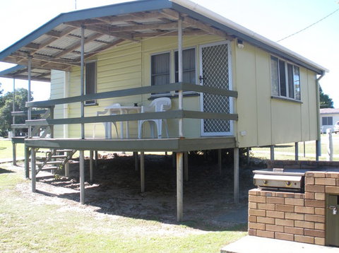 Cosy Cottages Amity Point - Tourism Cairns 4