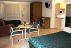 Best Western Sunnybank Star Motel And Apartments - Tourism Cairns 3
