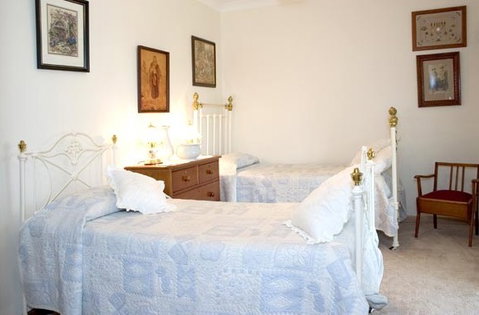 Rock-Al-Roy Bed And Breakfast - Tourism Cairns 5