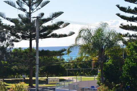 La Costa Motel - Tourism Cairns 3
