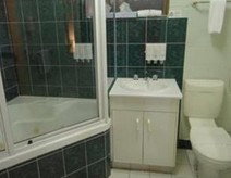 Fitzroy Motor Inn - Tourism Cairns 1