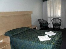 Fitzroy Motor Inn - Tourism Cairns 5