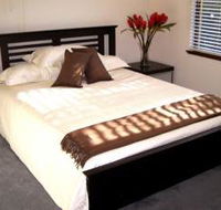 Demco Bed and Breakfast - Tourism Cairns
