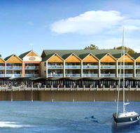 Quality Suites Crest Mandurah - Tourism Cairns