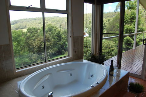 Ravensbourne Escape Holiday Cottages - Tourism Cairns 3