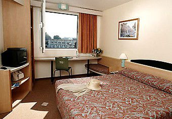 Ibis Sydney Thornleigh - Tourism Cairns 1