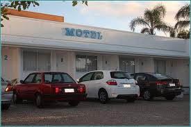 Broad Shore Motel - Tourism Cairns 1