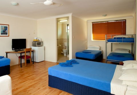 Motel Sundale - Tourism Cairns 1
