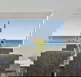 Sunshine Towers - Tourism Cairns