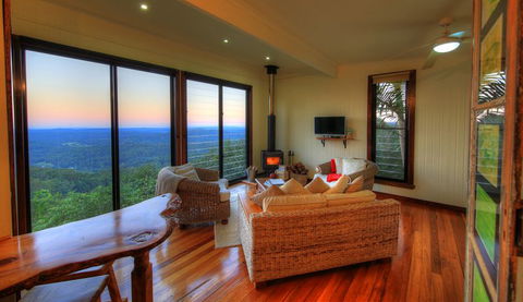 At Remingtons B & B - Tourism Cairns 3