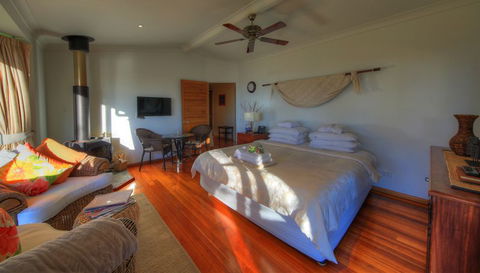 At Remingtons B & B - Tourism Cairns 7