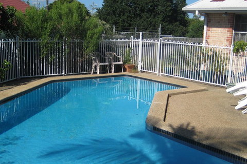 Beenleigh Village Motel - Tourism Cairns 1