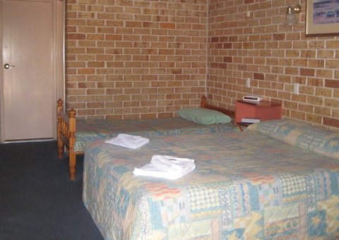 Beenleigh Village Motel - Tourism Cairns 2