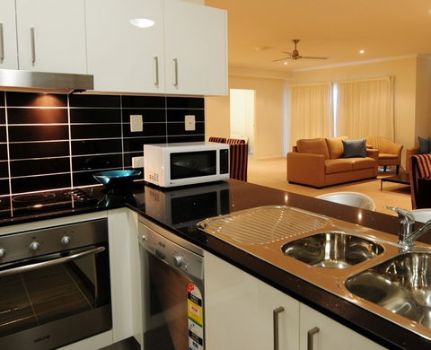 Gladstone City Central Apartment Hotel - Tourism Cairns 2