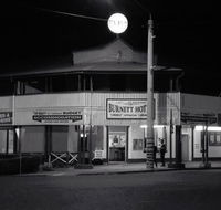 Burnett Hotel - Tourism Cairns