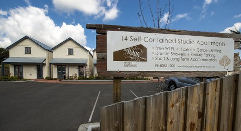 The Haus Studio Apartments - Tourism Cairns 0