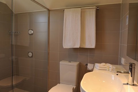 The Haus Studio Apartments - Tourism Cairns 4