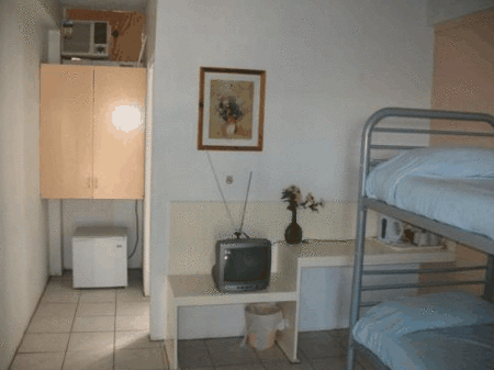 Globetrotters Budget Accommodation - Tourism Cairns 2