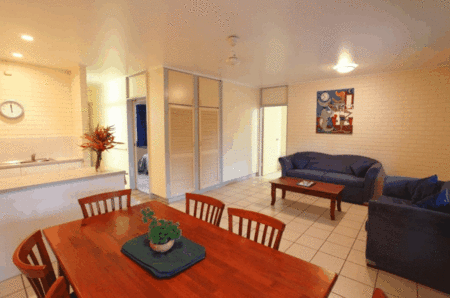 King Reef Resort Hotel - Tourism Cairns 2