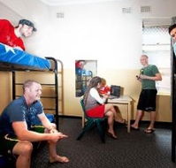 Maze Backpackers And Cb Hotel - Tourism Cairns