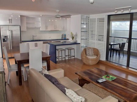 Cairns Aquarius On The Esplanade - Tourism Cairns 0