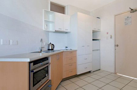 Coolum Baywatch Resort - Tourism Cairns 4