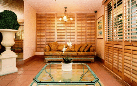 Esplanade Luxury Beachfront Apartments - Tourism Cairns