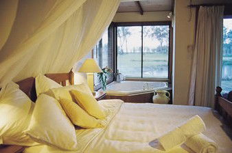 Lake Weyba Cottages - Tourism Cairns 0