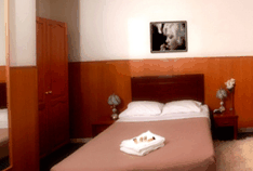 Holiday Lodge - Tourism Cairns