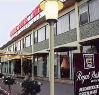 Regal Park Motor Inn - Tourism Cairns