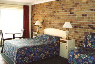 Crows Nest Motel - Tourism Cairns 0