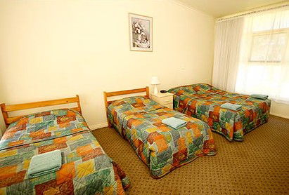Southern Right Motor Inn - Tourism Cairns 5