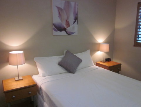 Cosmopolitan Motel And Serviced Apartments - Tourism Cairns 4