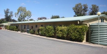 Macdonnell Range Holiday Park - Tourism Cairns 0