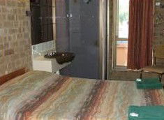 Desert Rose Inn - Tourism Cairns 4