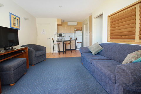 Ocean Boulevard - Tourism Cairns 1