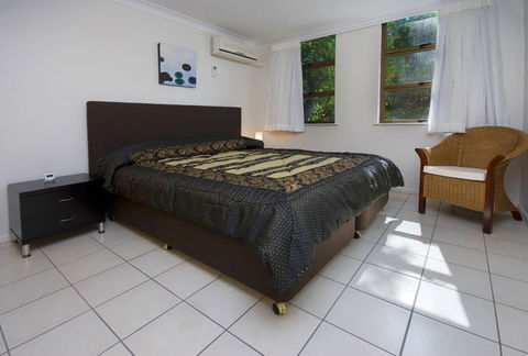 Headland Tropicana - Tourism Cairns 3