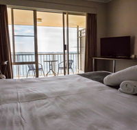 Beachcomber Hotel - Tourism Cairns