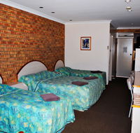 Albert Park Motor Inn - Tourism Cairns