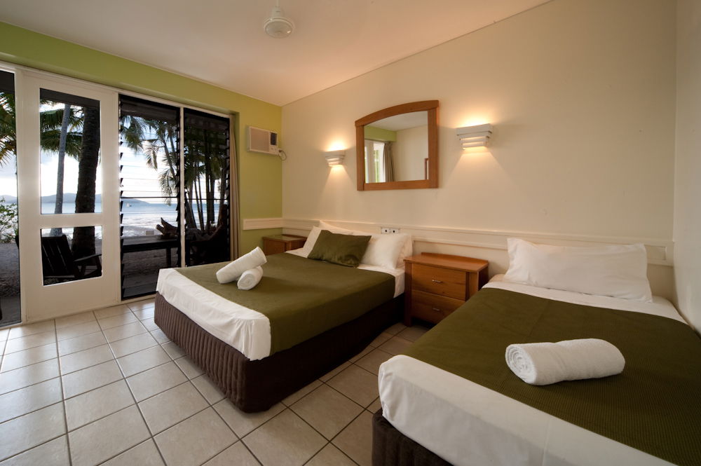 Long Island QLD Tourism Cairns