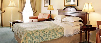 Canterbury International Hotel - Tourism Cairns 0
