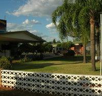 Cross Roads Motel - Tourism Cairns