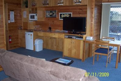 Bateau Bay Beachfront Luxury Accomodation - Tourism Cairns 2