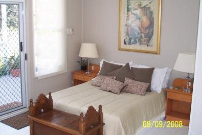 Bateau Bay Beachfront Luxury Accomodation - Tourism Cairns 4