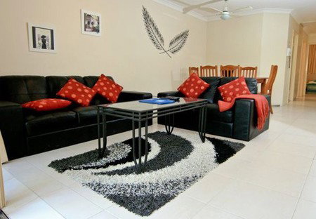 Miami Beachside Apartments - Tourism Cairns 4
