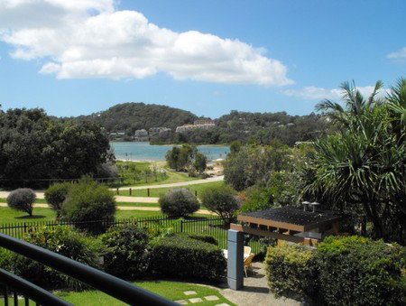 Currumbin Sands On The Beach - Tourism Cairns 2