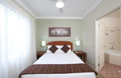Pokolbin Hills Chateau Resort - Tourism Cairns 1